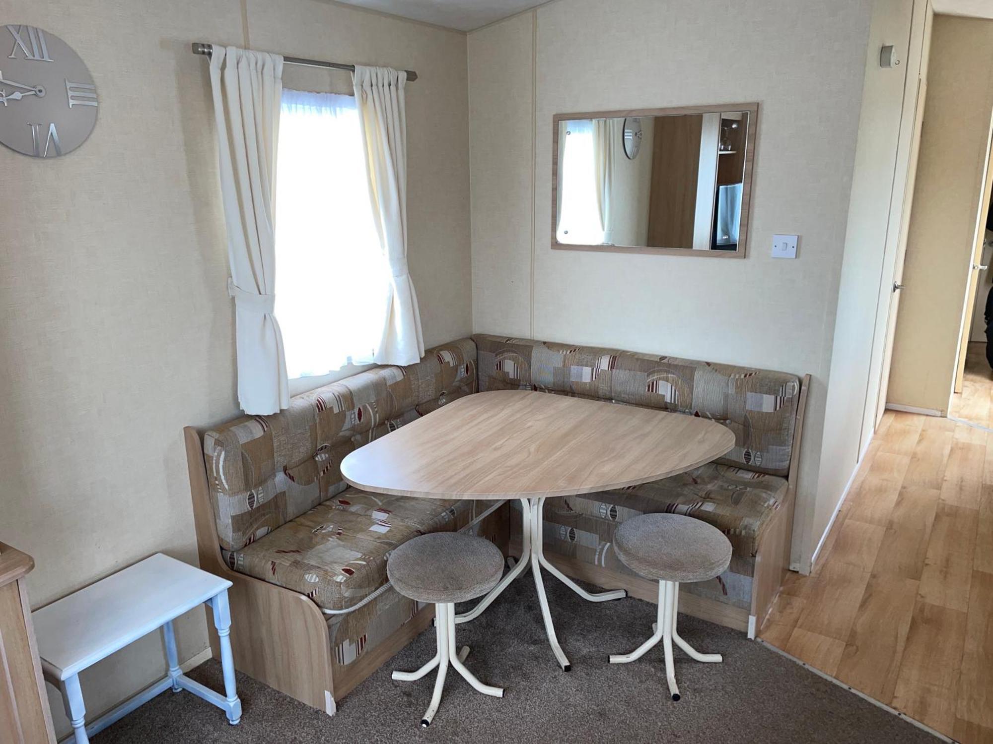 Apartment The Luxury Wolds Retreat 6 Berth 3 Bedrooms Beds Made For Arrival Wifi Ingoldmells
