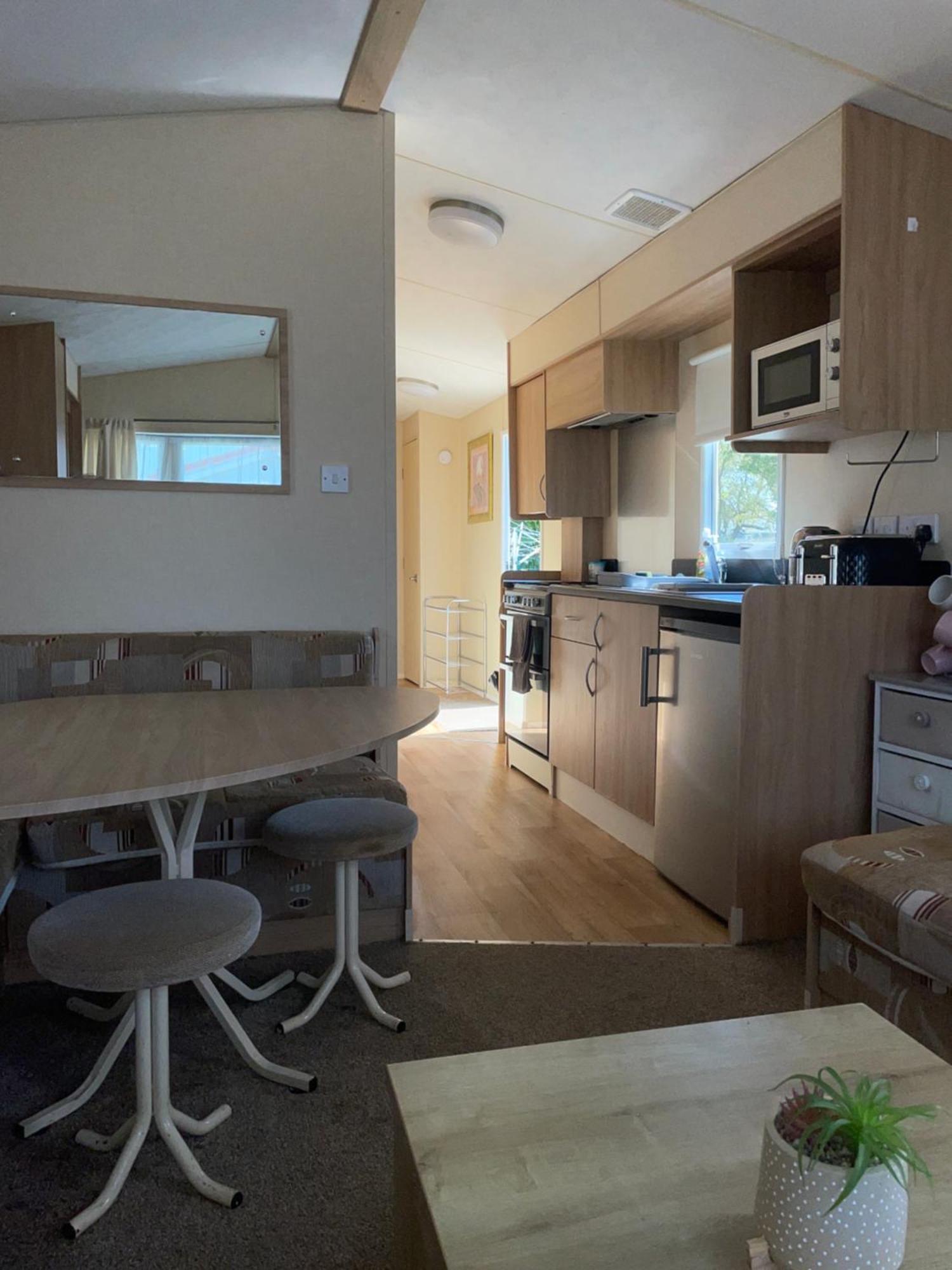 The Luxury Wolds Retreat 6 Berth 3 Bedrooms Beds Made For Arrival Wifi *